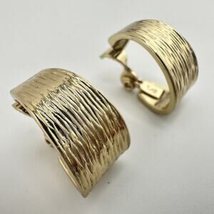 Vintage TJG Minimalist Textuted Gold Tone Hoop Clip On .75” Earrings